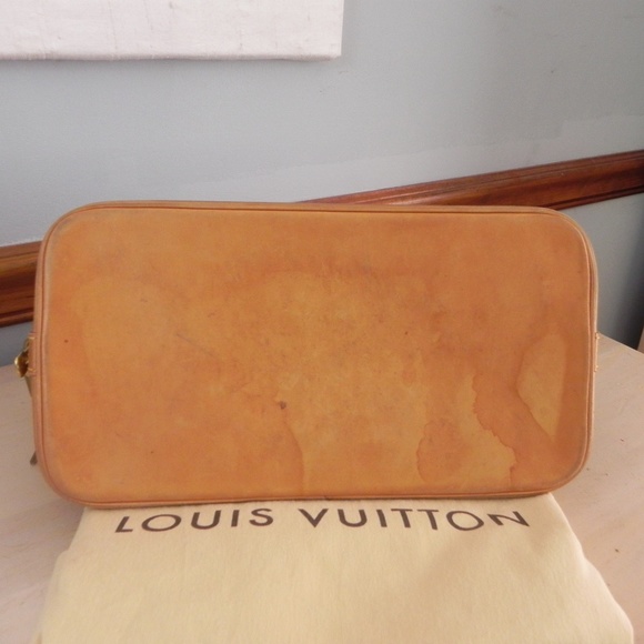 Louis Vuitton Alma no cracks/no odor - Picture 7 of 8